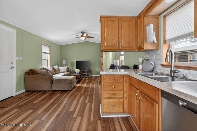 48 Randall Avenue, Hazlet, NJ 07734