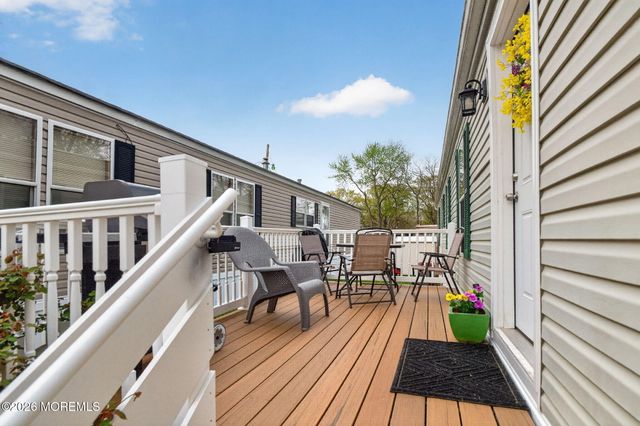 48 Randall Avenue, Hazlet, NJ 07734