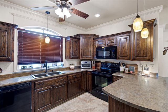 345 Sagewood Lane, Russellville, AR 72802