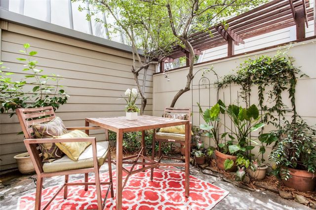 3949 Buena Vista Street B, Dallas, TX 75204