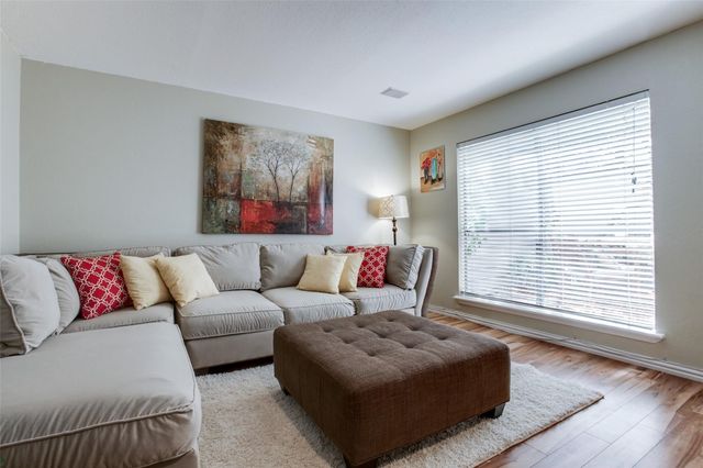 3949 Buena Vista Street B, Dallas, TX 75204