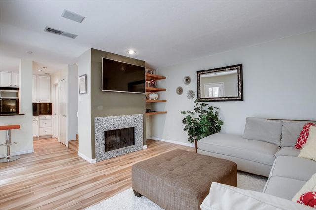 3949 Buena Vista Street B, Dallas, TX 75204