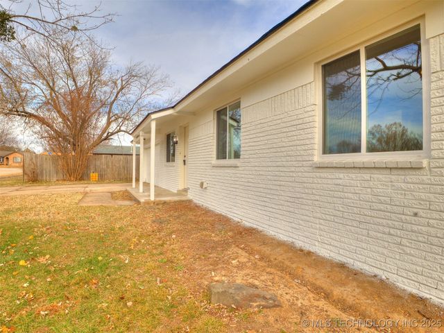 401 S Hickory Avenue, Broken Arrow, OK 74012