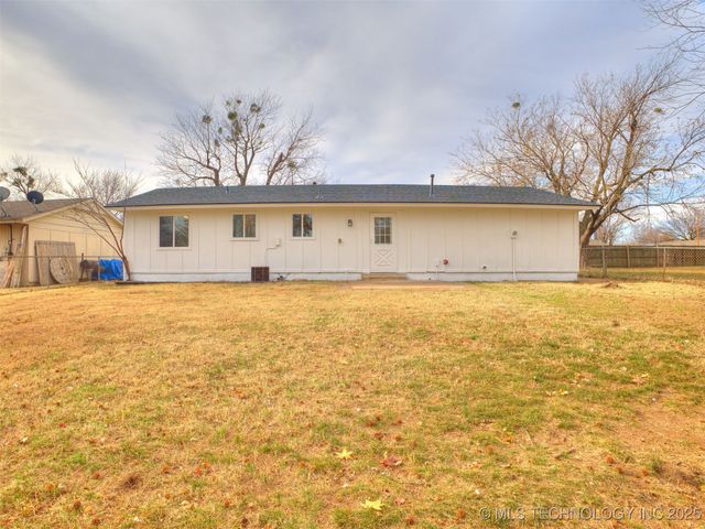 401 S Hickory Avenue, Broken Arrow, OK 74012