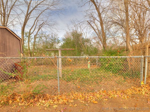 401 S Hickory Avenue, Broken Arrow, OK 74012