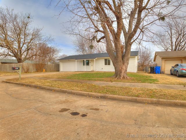 401 S Hickory Avenue, Broken Arrow, OK 74012