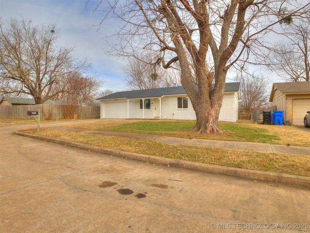 401 S Hickory Avenue, Broken Arrow, OK 74012