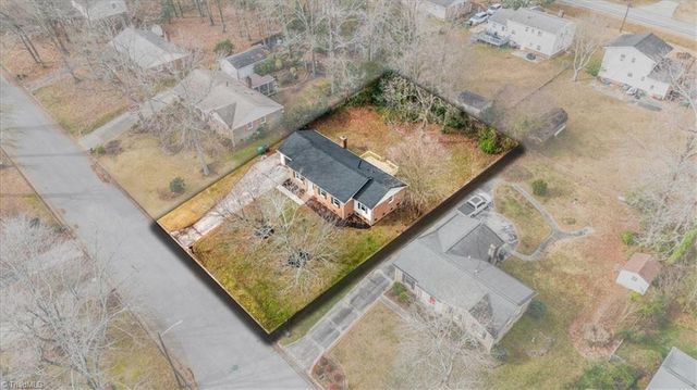 3309 Colony Drive, Jamestown, NC 27282