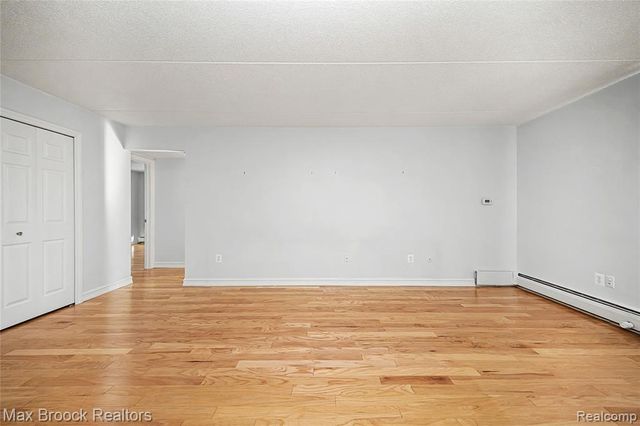 35300 Woodward Avenue 406, Birmingham, MI 48009