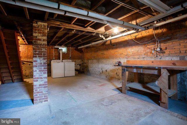 31 4TH ST, Hanover, PA 17331