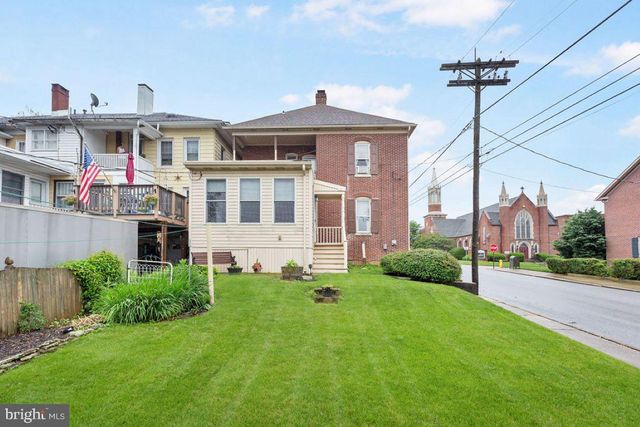 31 4TH ST, Hanover, PA 17331