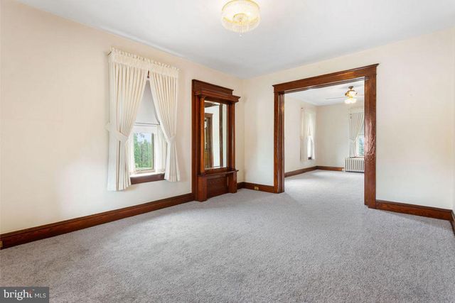 31 4TH ST, Hanover, PA 17331