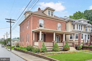 31 4TH ST, Hanover, PA 17331