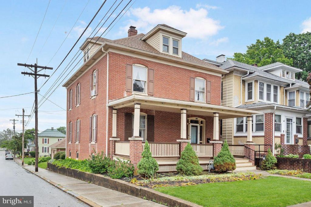 31 4TH ST, Hanover, PA 17331