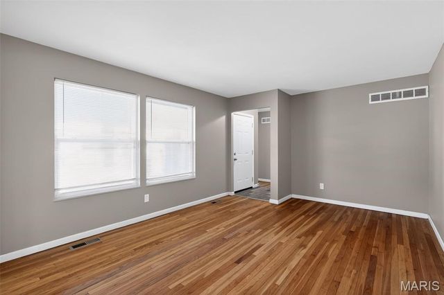 10618 Woodwind Drive, St Louis, MO 63136