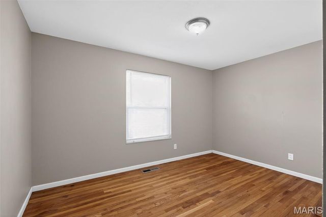10618 Woodwind Drive, St Louis, MO 63136