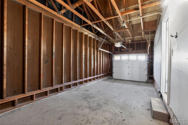 10618 Woodwind Drive, St Louis, MO 63136