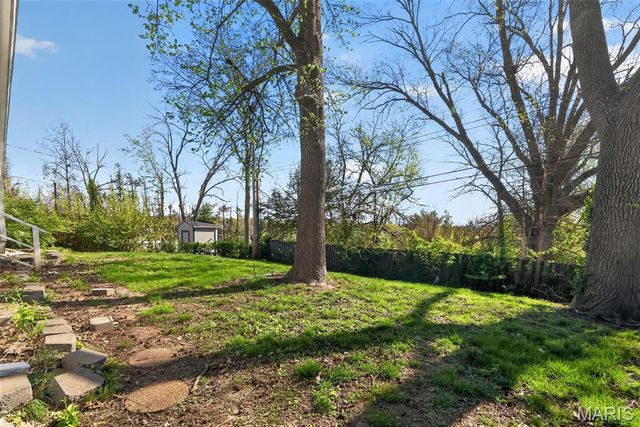 10618 Woodwind Drive, St Louis, MO 63136