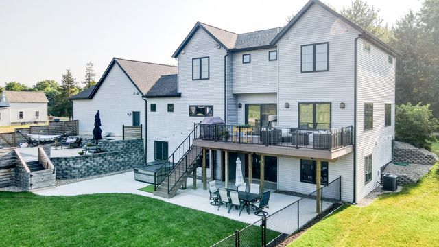 6441 64th Avenue, Hudsonville, MI 49426