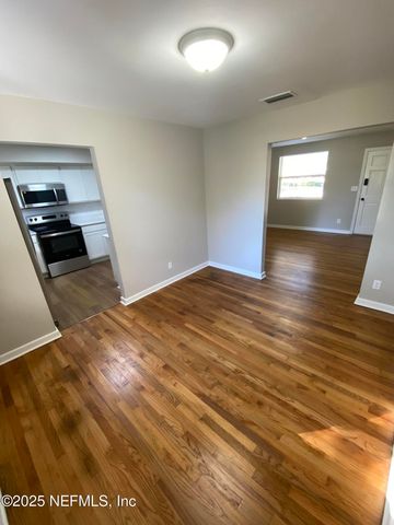 11205 ANDREA Drive, Jacksonville, FL 32218