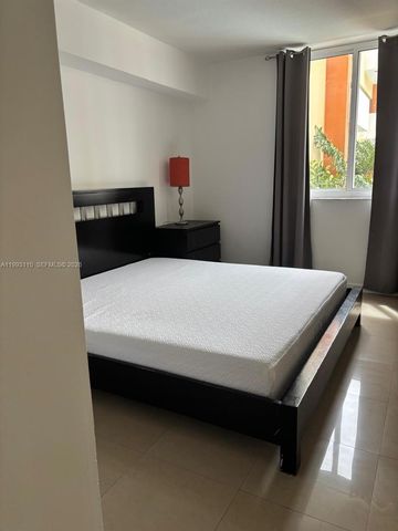 2775 NE 187th St 330, Aventura, FL 33180