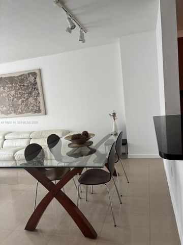 2775 NE 187th St 330, Aventura, FL 33180