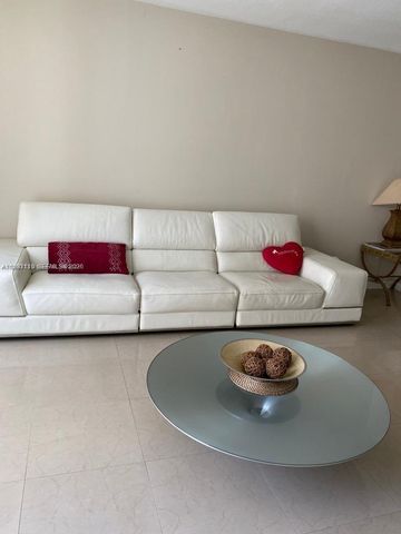 2775 NE 187th St 330, Aventura, FL 33180