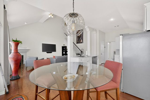 1200 Ashford Drive, Desoto, TX 75115