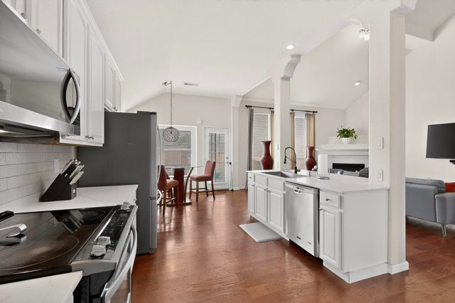 1200 Ashford Drive, Desoto, TX 75115