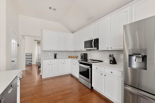 1200 Ashford Drive, Desoto, TX 75115