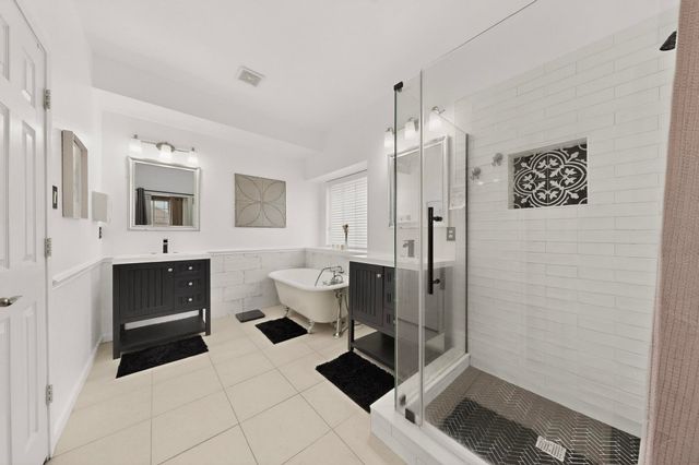 1200 Ashford Drive, Desoto, TX 75115