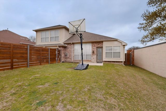 1200 Ashford Drive, Desoto, TX 75115