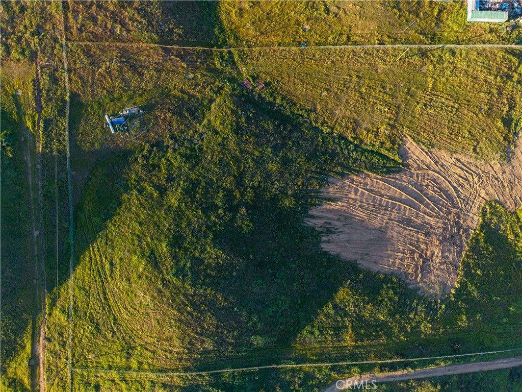 Image 7 of property listing at 25361 Phillips Street, Perris, CA 92570