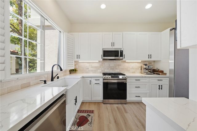 2856 Ballesteros Lane, Tustin, CA 92782