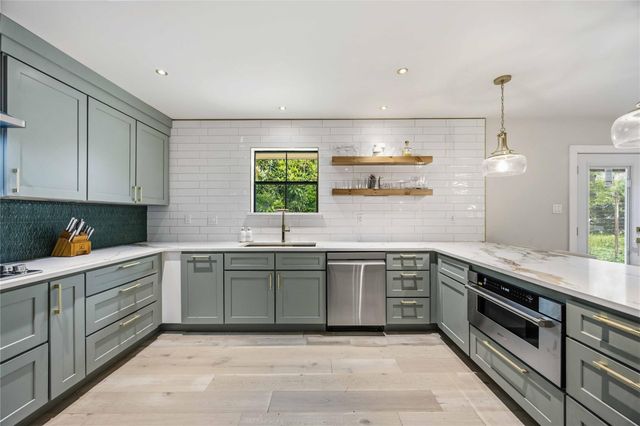 7302 Sandra Street, Houston, TX 77028