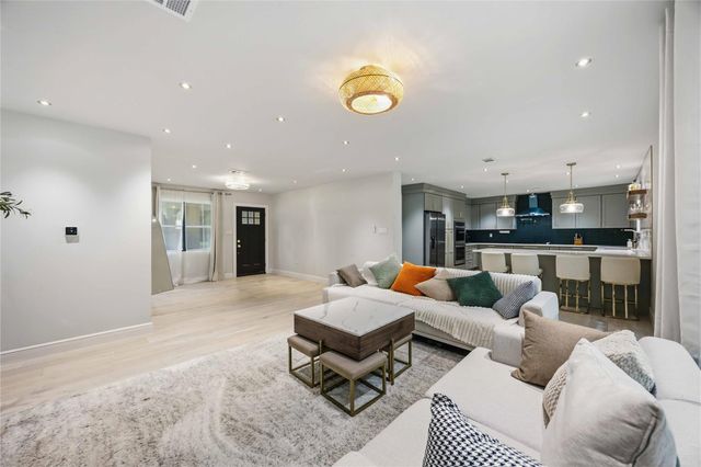 7302 Sandra Street, Houston, TX 77028