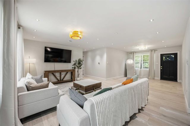 7302 Sandra Street, Houston, TX 77028