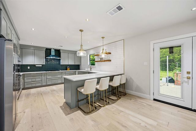 7302 Sandra Street, Houston, TX 77028