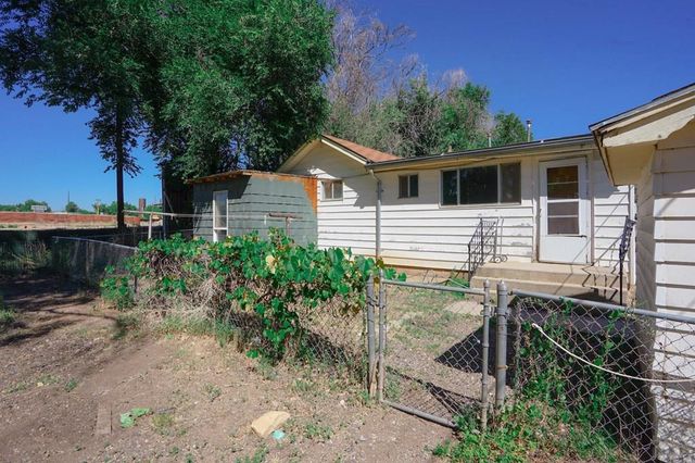 1021 7th St, Walsenburg, CO 81089