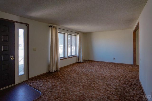 1021 7th St, Walsenburg, CO 81089