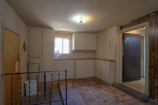 1021 7th St, Walsenburg, CO 81089
