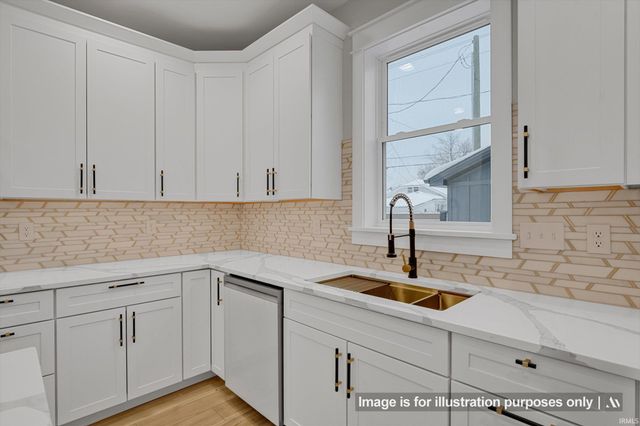 1006 Sorin Street, South Bend, IN 46617