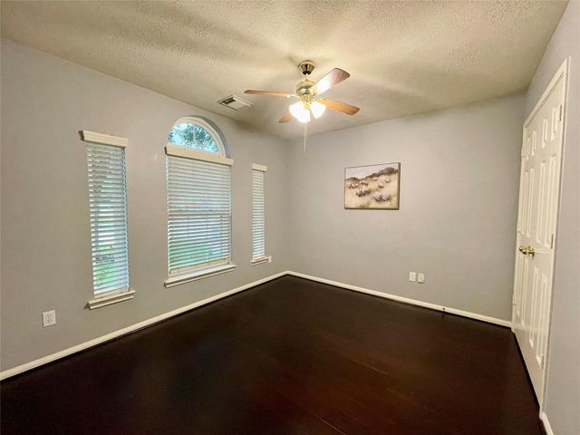 20503 Spring Aspen Lane, Spring, TX 77388
