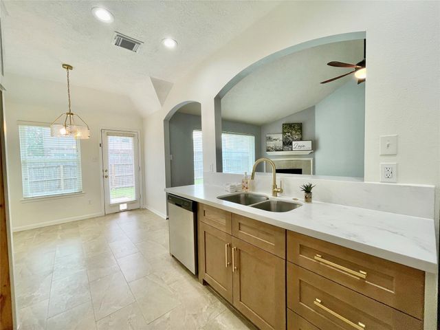 20503 Spring Aspen Lane, Spring, TX 77388