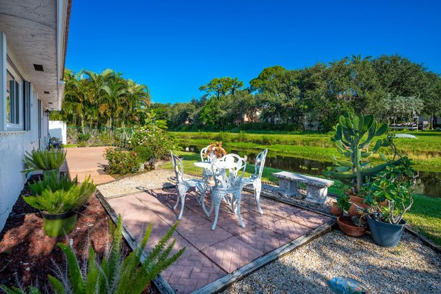 1315 SW 25TH Avenue, Boynton Beach, FL 33426