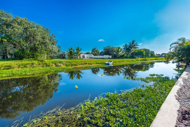 1315 SW 25TH Avenue, Boynton Beach, FL 33426