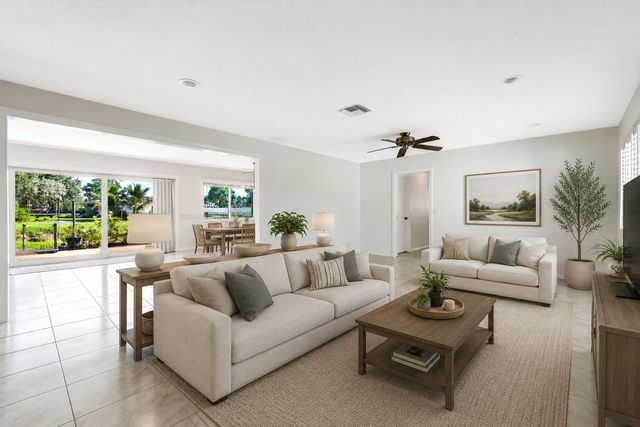 1315 SW 25TH Avenue, Boynton Beach, FL 33426
