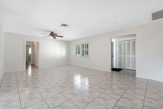 1315 SW 25TH Avenue, Boynton Beach, FL 33426