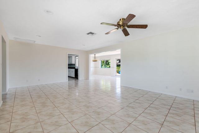 1315 SW 25TH Avenue, Boynton Beach, FL 33426