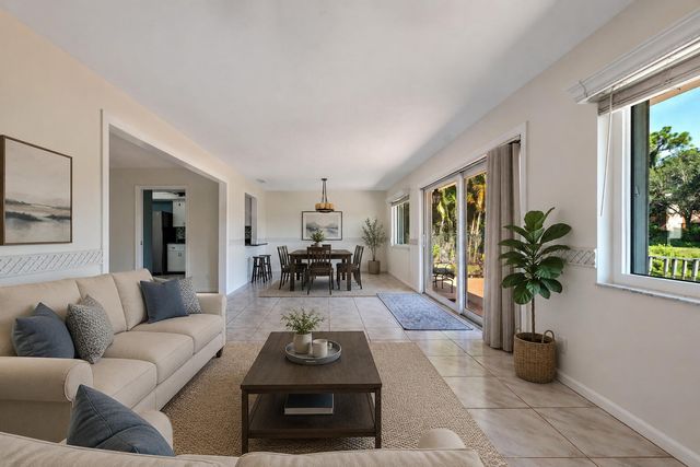 1315 SW 25TH Avenue, Boynton Beach, FL 33426